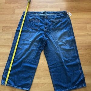 Old Navy Women’s Relaxed Fit Blue Jeans